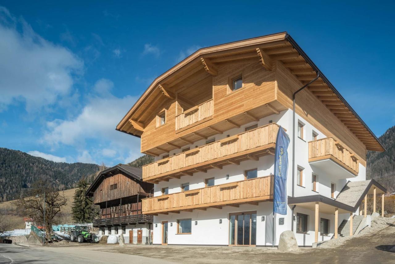 Balbeinhof Apt Hirsch ลูซอน ภายนอก รูปภาพ